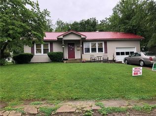 609 E North Main St, Richmond, MO 64085