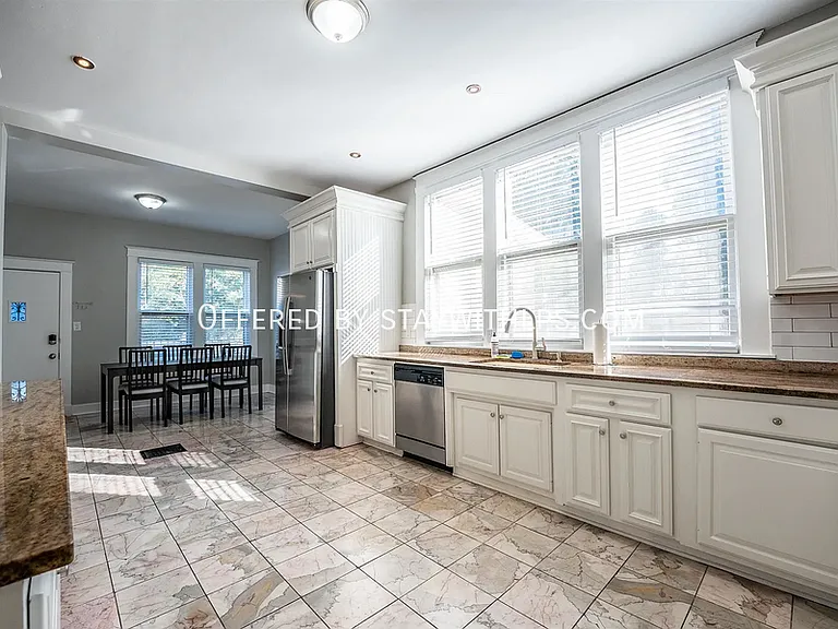2035 Central Ave — Photo 8