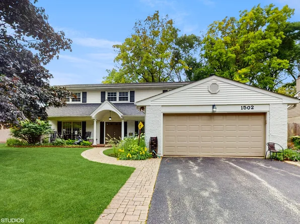 1502 S Fernandez Ave, Arlington Heights, IL 60005