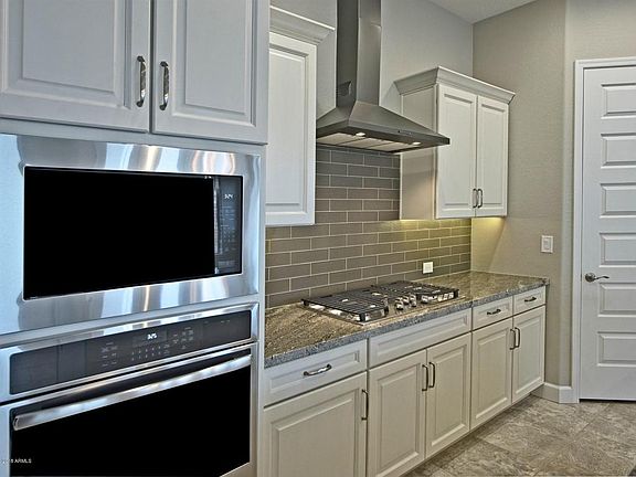 5th image of 31208 N 124th Dr