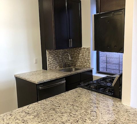 3rd image of 600 W 187th St APT 22