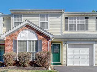 271 Dochery Pl, Somerset, NJ 08873