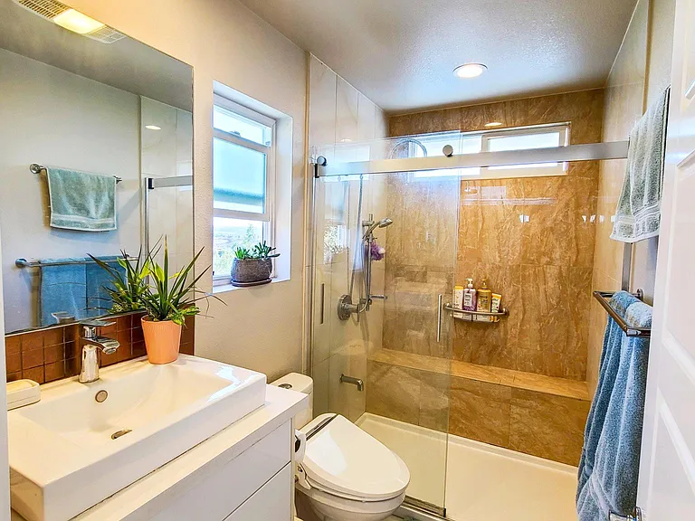 19044 Summit Ridge Dr — Photo 43