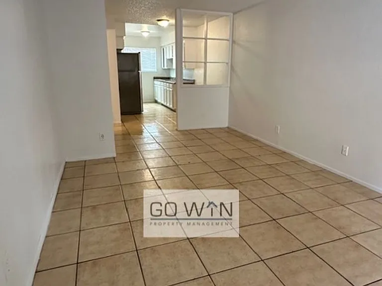 260 W 8th Ave #29 — Photo 6
