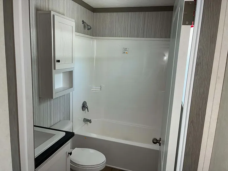 9910 Geraldine St — Photo 16