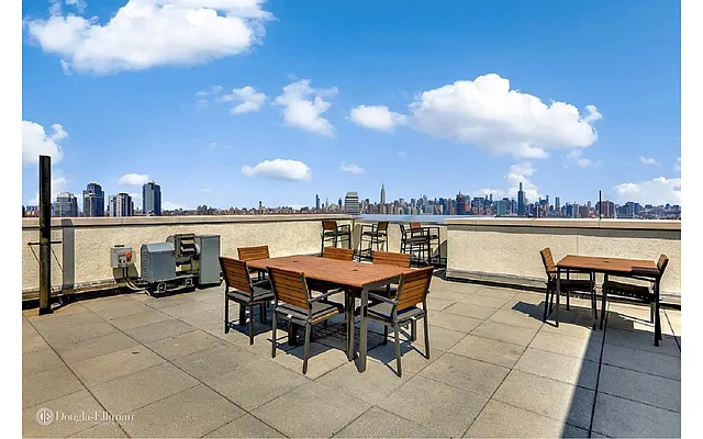 Sold by Douglas Elliman | media 15