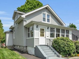 36 Rowena St, Worcester, MA 01606