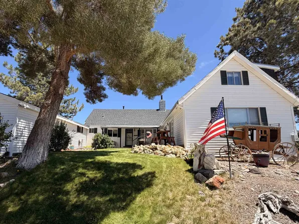 240 Sierra View Dr, Bridgeport, CA 93517