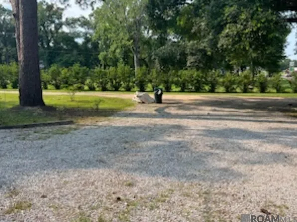 9698 & 9700 Rinaudo Dr, Saint Francisville, LA 70775