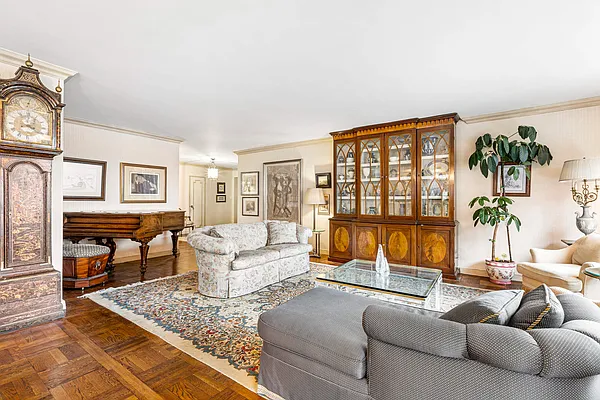 Sold by Compass | media 14