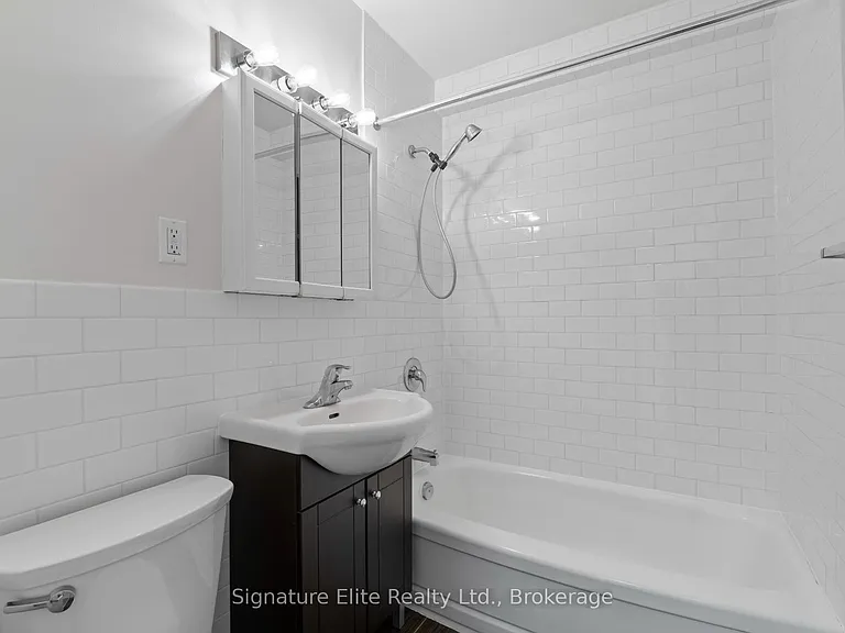 250 Saint Clair Ave W #402 — Photo 9