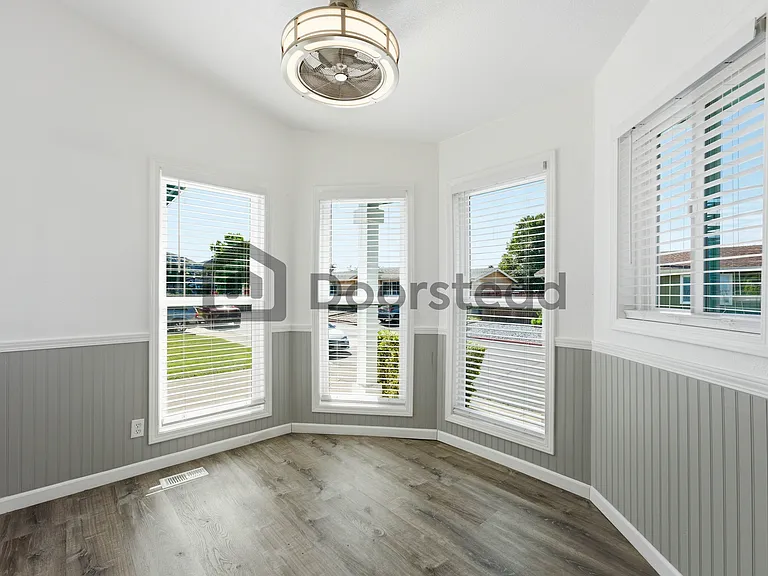 2555 Flosden Rd #122 — Photo 21