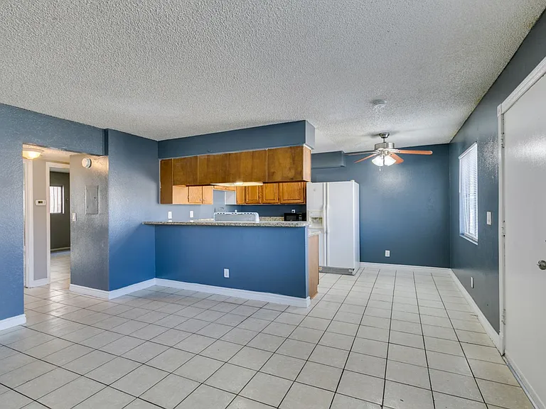 1641 N Lamont St #C — Photo 17