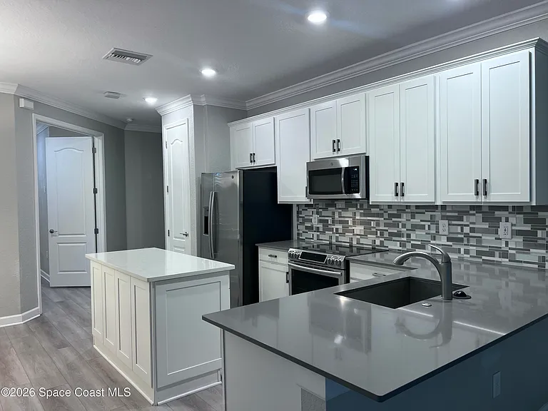 2640 Treasure Cay Ln — Photo 6