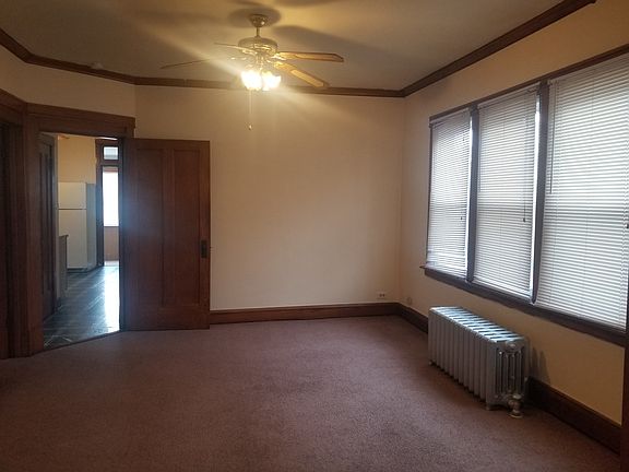 3rd image of 5024 W Henderson St #2