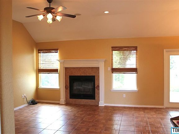 2nd image of 1121 Westway Dr