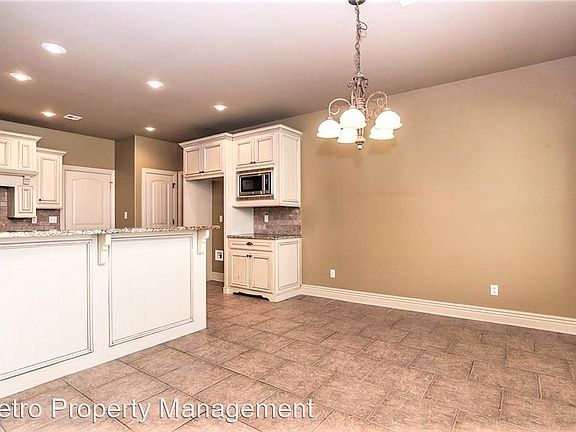 4th image of 6420 S 44th St