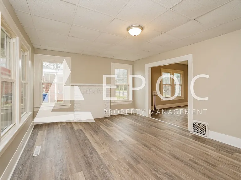 152 Westdale Ave NW — Photo 5