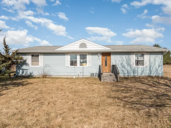 7785 Sage Dr, Mount Pleasant, MI 48858