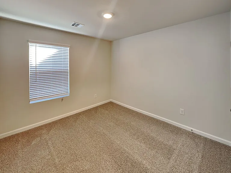 6101 Green Meadow Ln — Photo 15