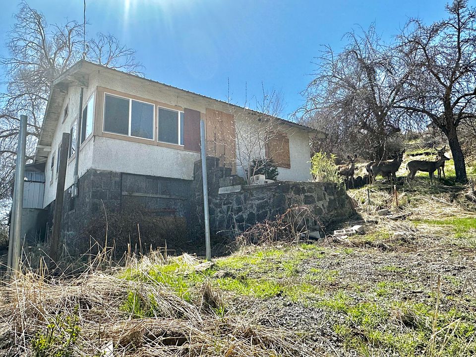 2nd image of 822 Roosevelt St