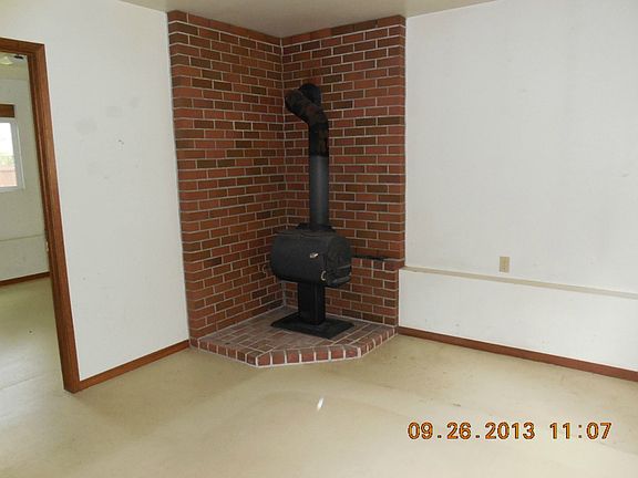 4th image of 30 E Elm Pl