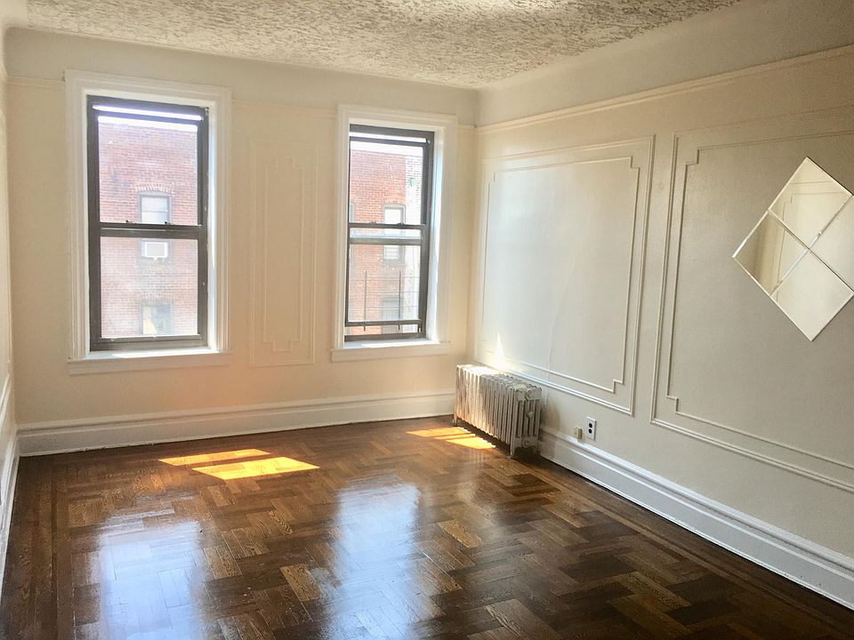 1st image of 8602 Park Ln S #33