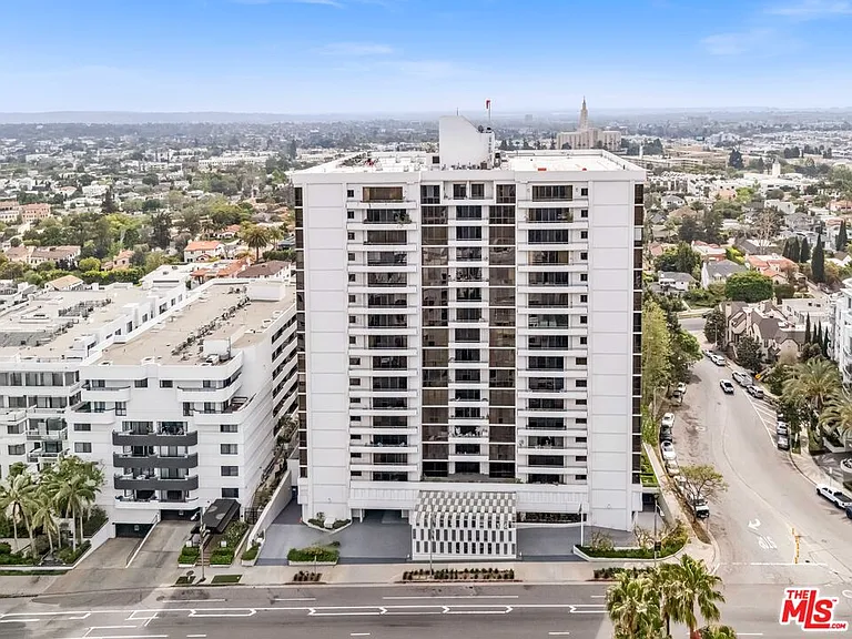 10660 Wilshire Blvd #701 — Photo 1