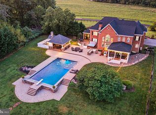 42865 Travelers Run Ln, Leesburg, VA 20176