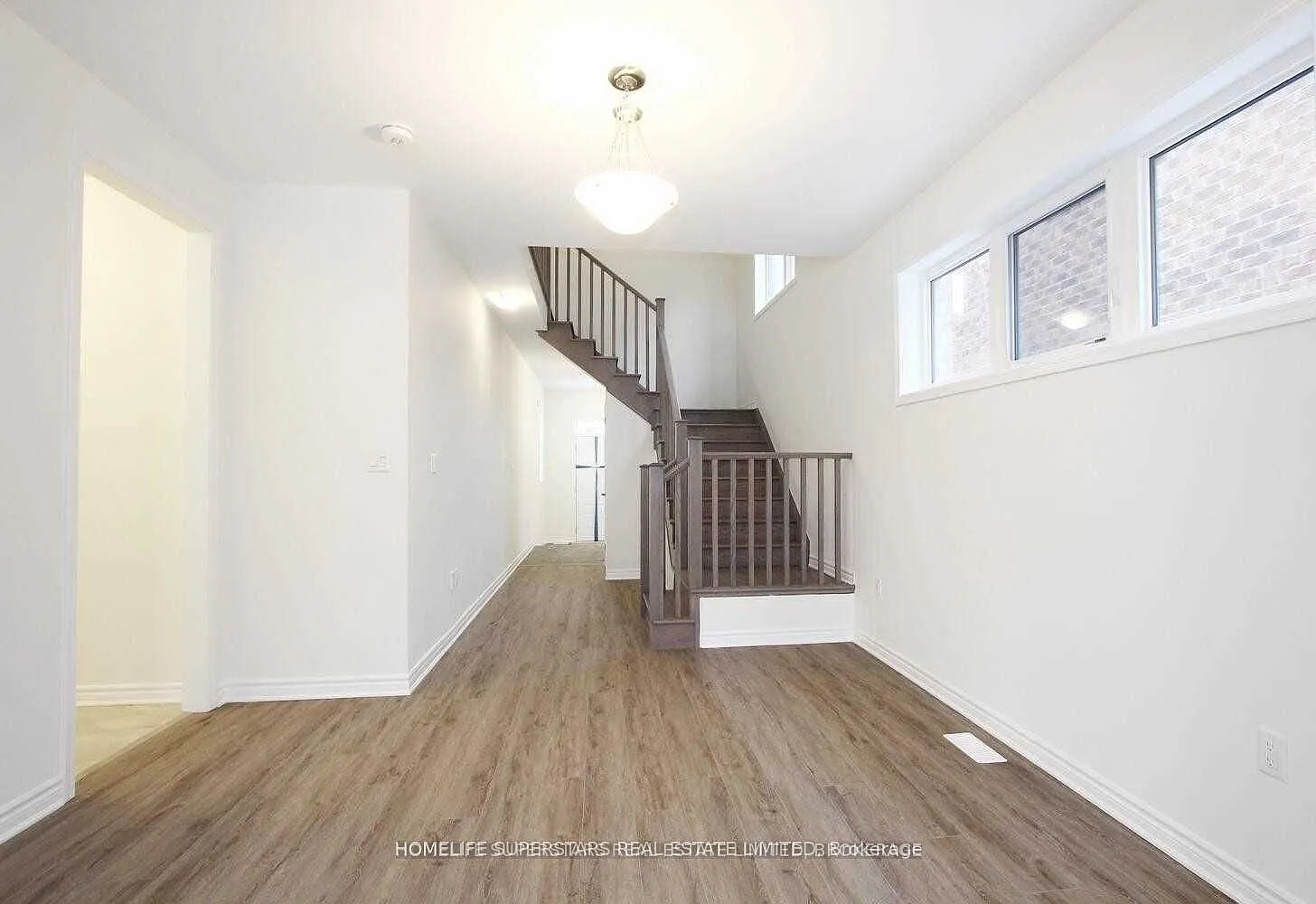 4 bed, $3,200 — Photo 3