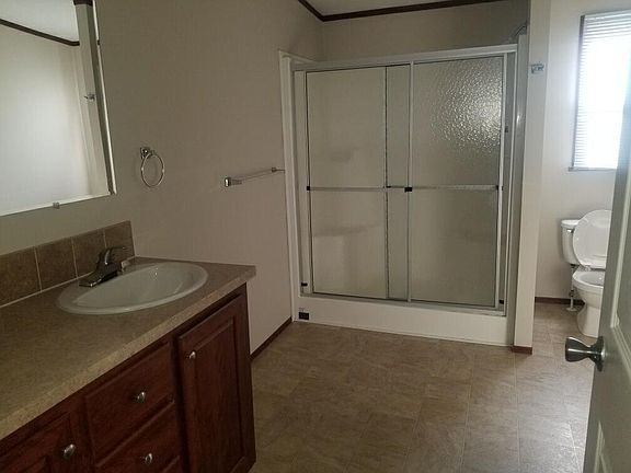 3rd image of 4140 Riverview Cir