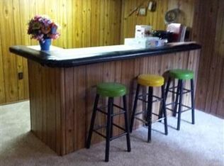 1905 Howard Ave, Waterloo, IA 50702