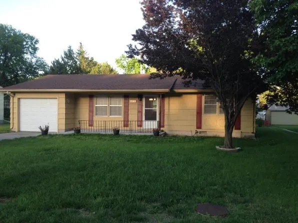 2604 Rosewood Ave, North Newton, KS 67117