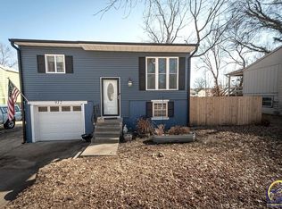 912 SW Watson Ave, Topeka, KS 66606