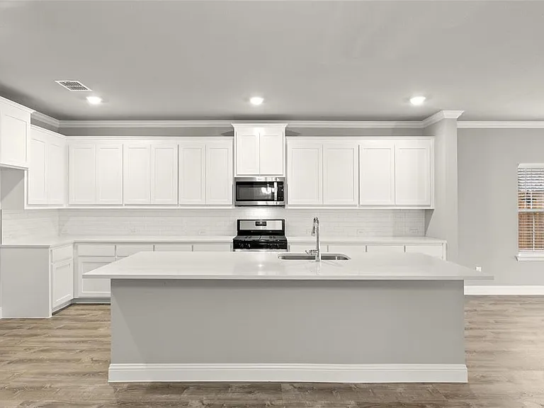Community Dr — Photo 5