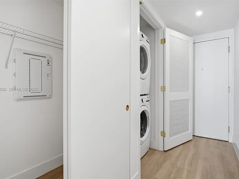 90 NE 32nd St #616 — Photo 9