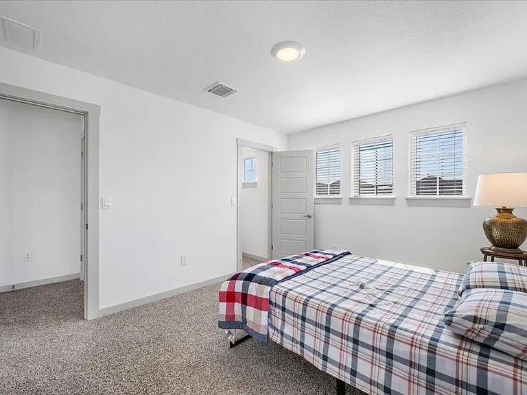 420 Deerpath St — Photo 12