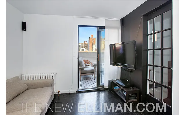 Sold by Douglas Elliman | media 23