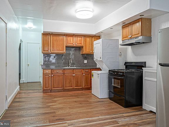 4th image of 510 S 48th St APT 2