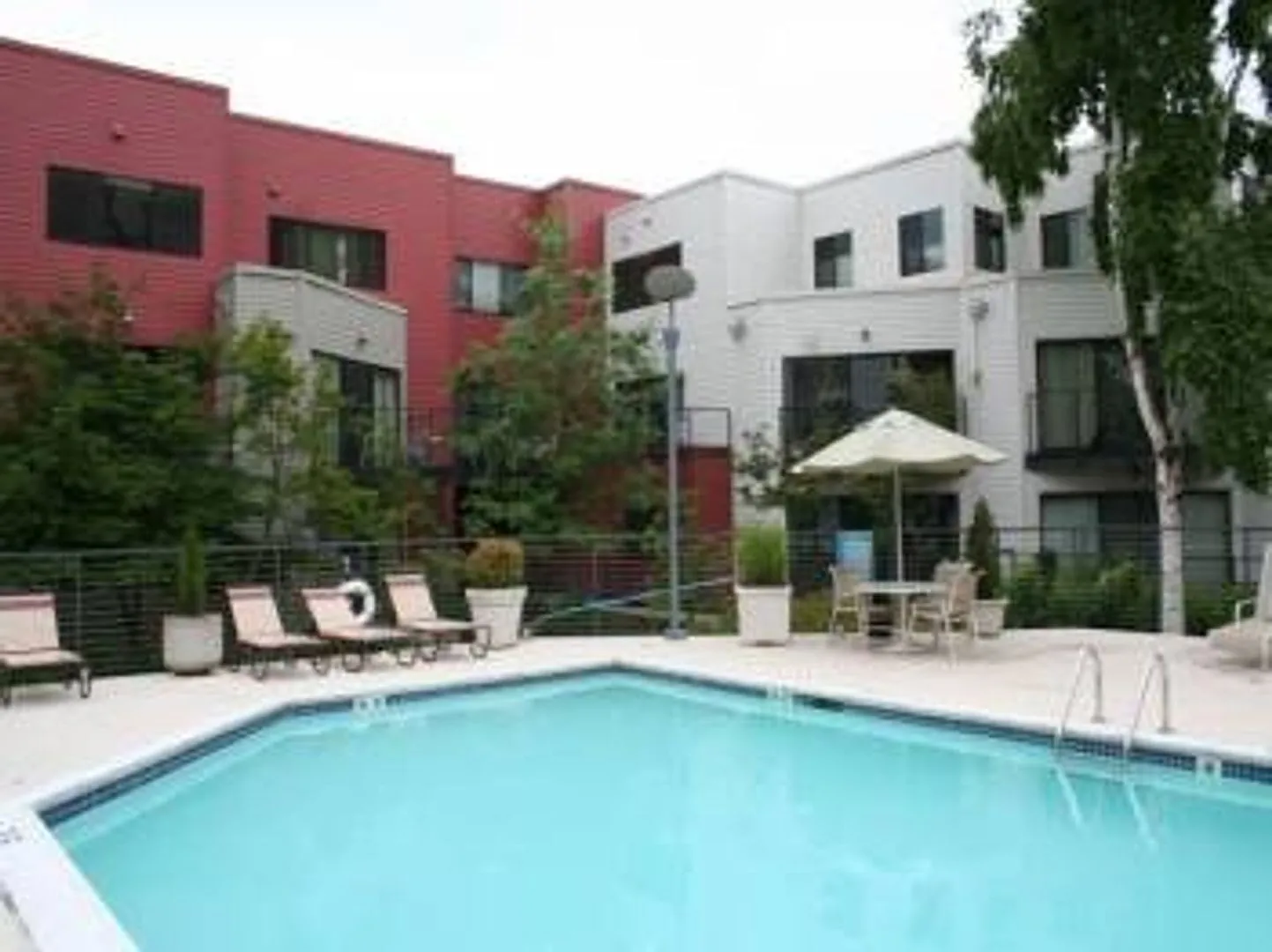 920 NW Naito Pkwy APT J22 photo 1