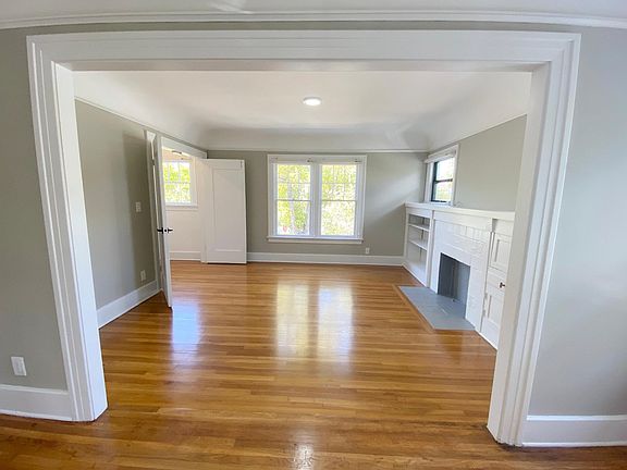 2nd image of 246 N Kenwood St #1/2