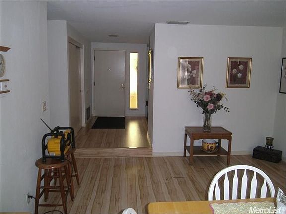 5th image of 2936 Davenport Way