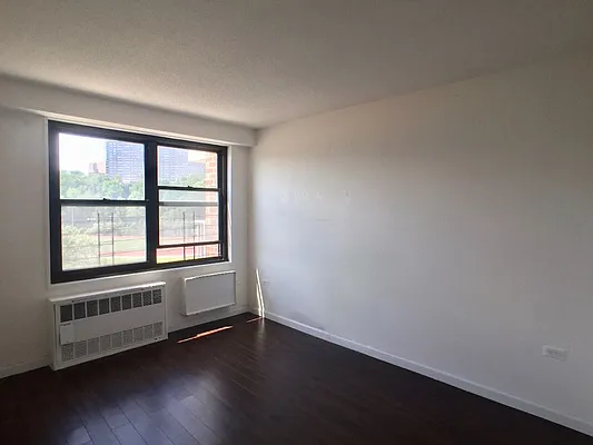 Rented by Sovereign Associates | media 11