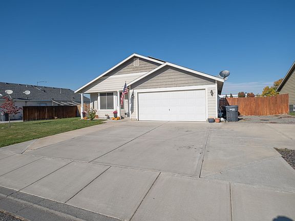 2nd image of 9515 Mustang Dr