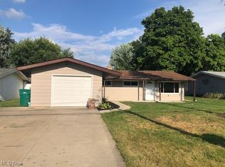 9097 Milford Dr, Northfield, OH 44067