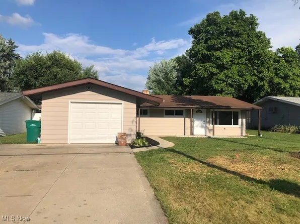 9097 Milford Dr, Northfield, OH 44067