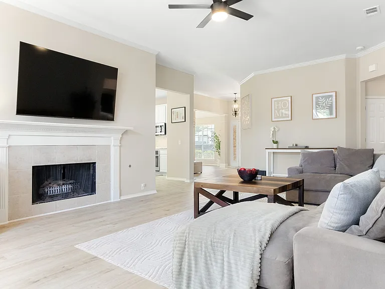 3000 Saint Amanda Dr — Photo 11