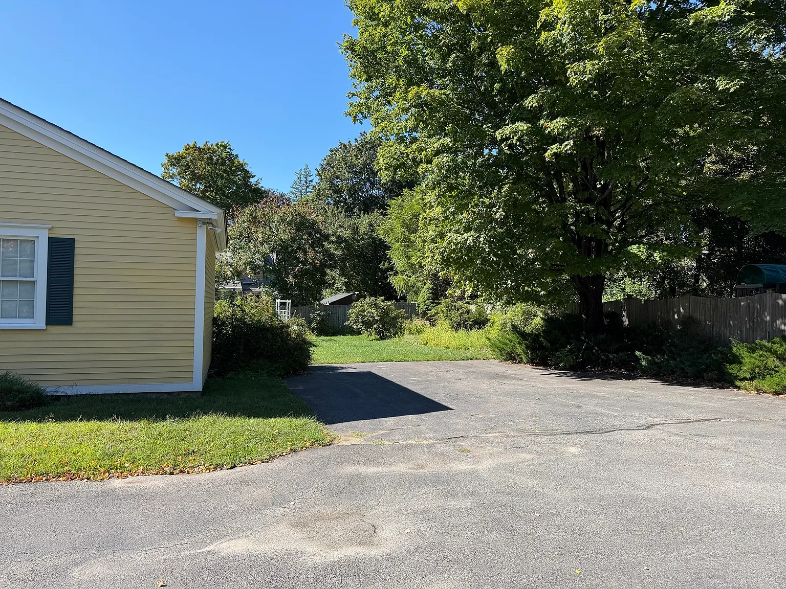 1 bed, 1.0 bath, 1135 sqft, $2,400 — Photo 2