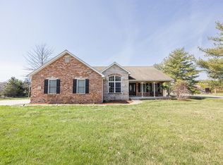 615 N Lebanon St, Mascoutah, IL