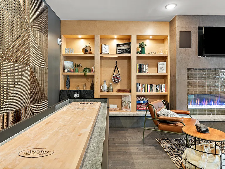 Altitude Residences — Photo 42
